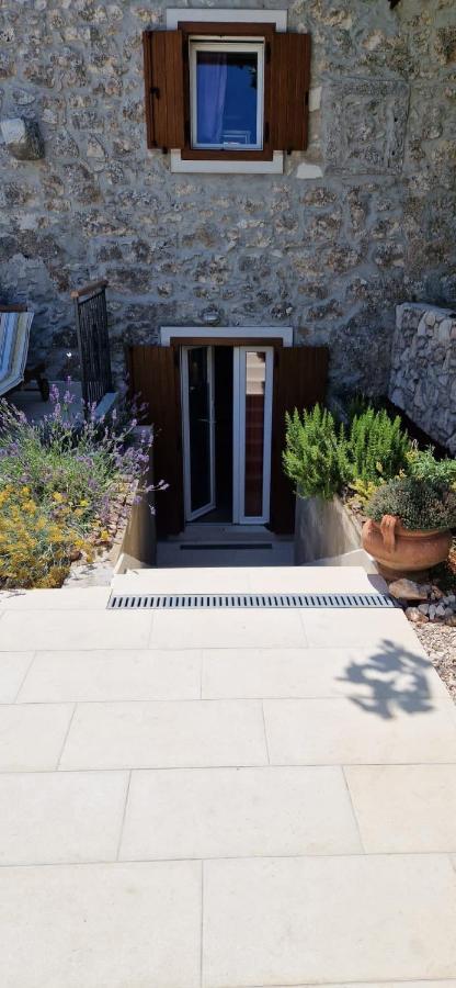 Bonvivan House Diminici Bagian luar foto