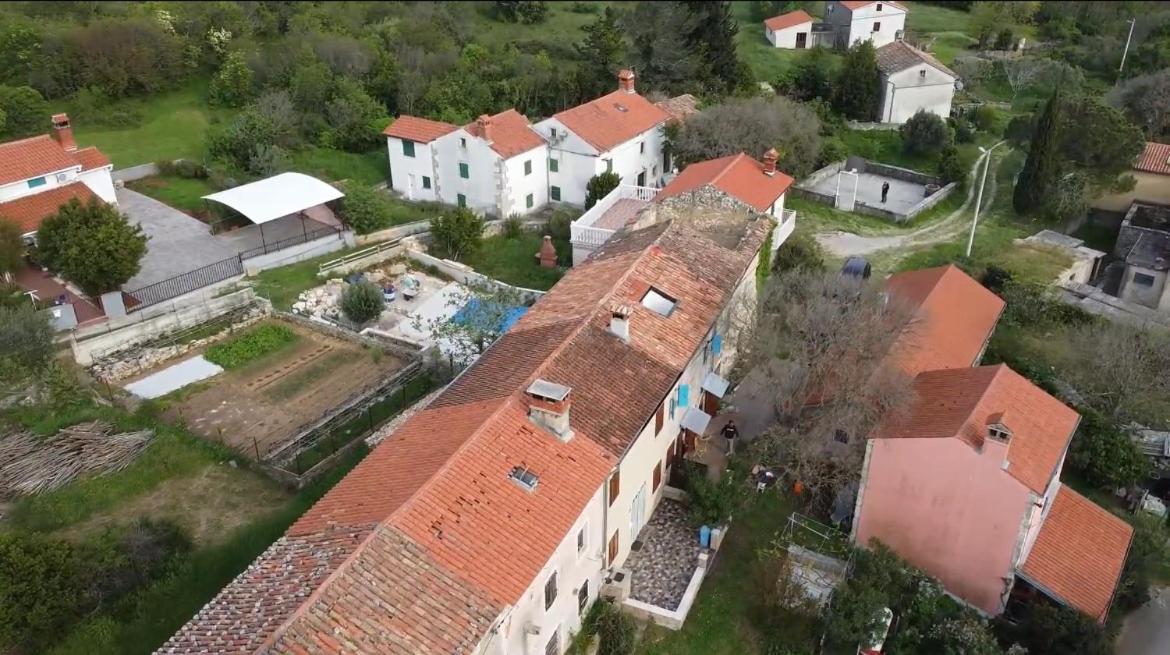 Bonvivan House Diminici Bagian luar foto